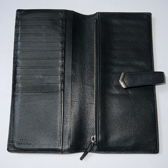 Fendi Beige/Black Leather Flap Continental Wallet - Picture 3 of 16